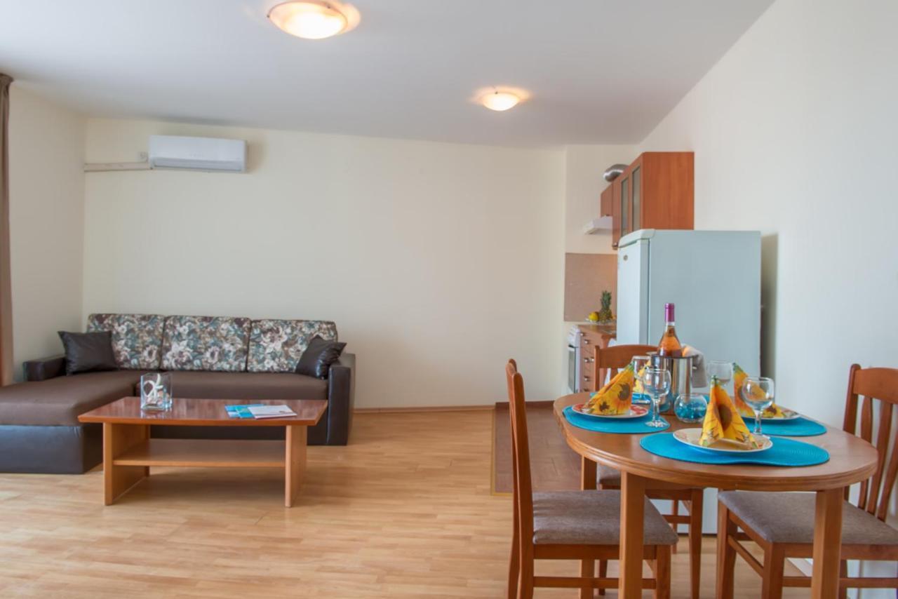 Privilege Beach Apartments 圣弗拉斯 外观 照片